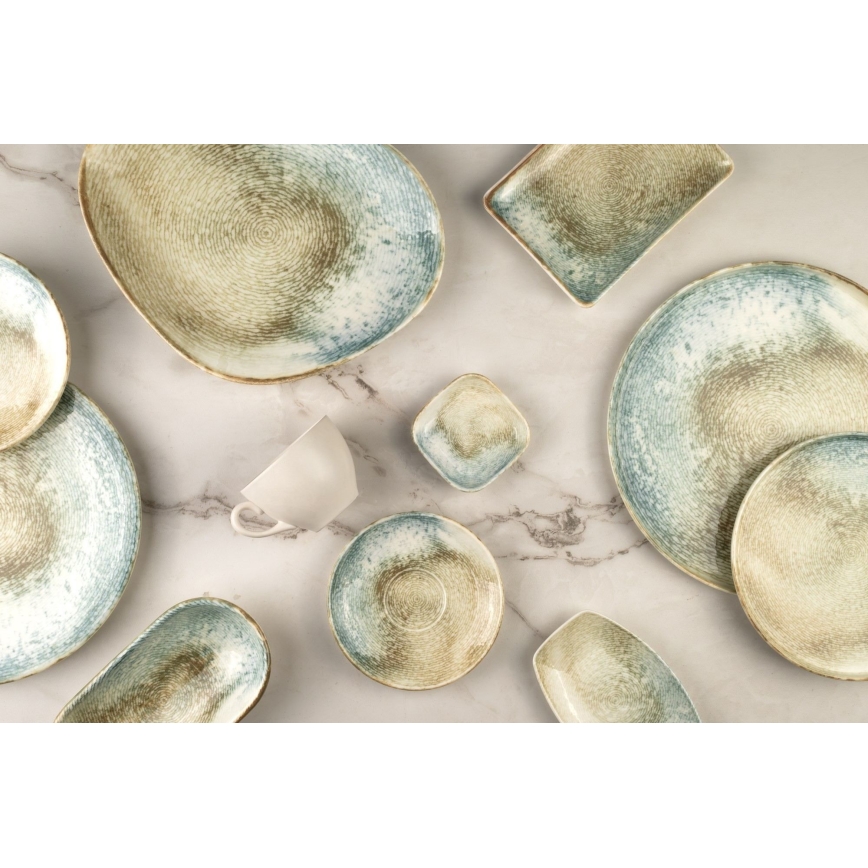 18-osainen monivärinen posliininen astiasto