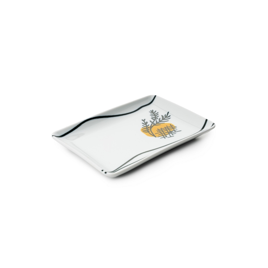 18-osainen värikäs/posliininen ruokailusetti