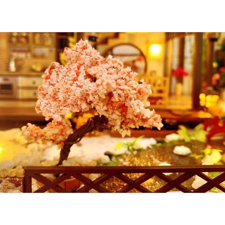 2Kids Toys - Miniatyyritalo Ylellinen sakuravilla 2xAAA