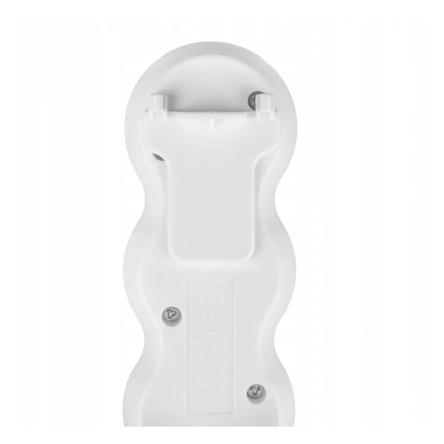 3-paikkainen jatkopistorasia kytkimellä