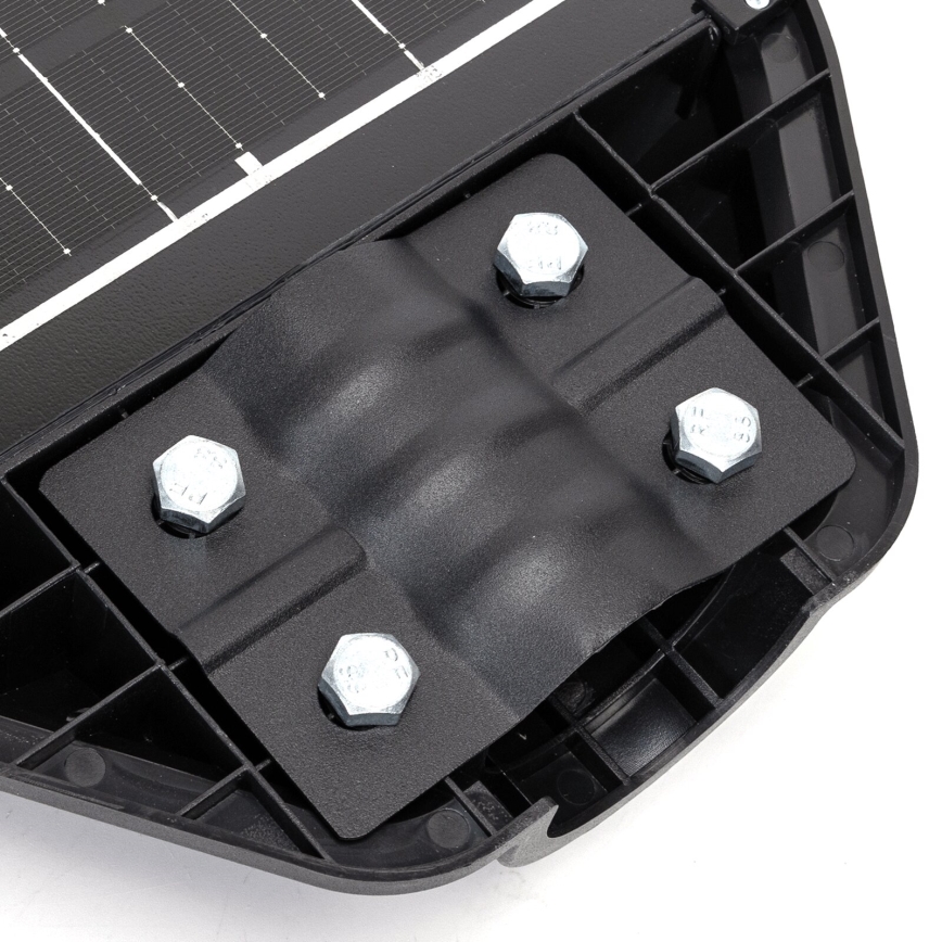 Aigostar - LED Aurinkokennokatuvalo anturilla LED/70W/3,2V 4000mAh IP65 6500K + kauko-ohjaus