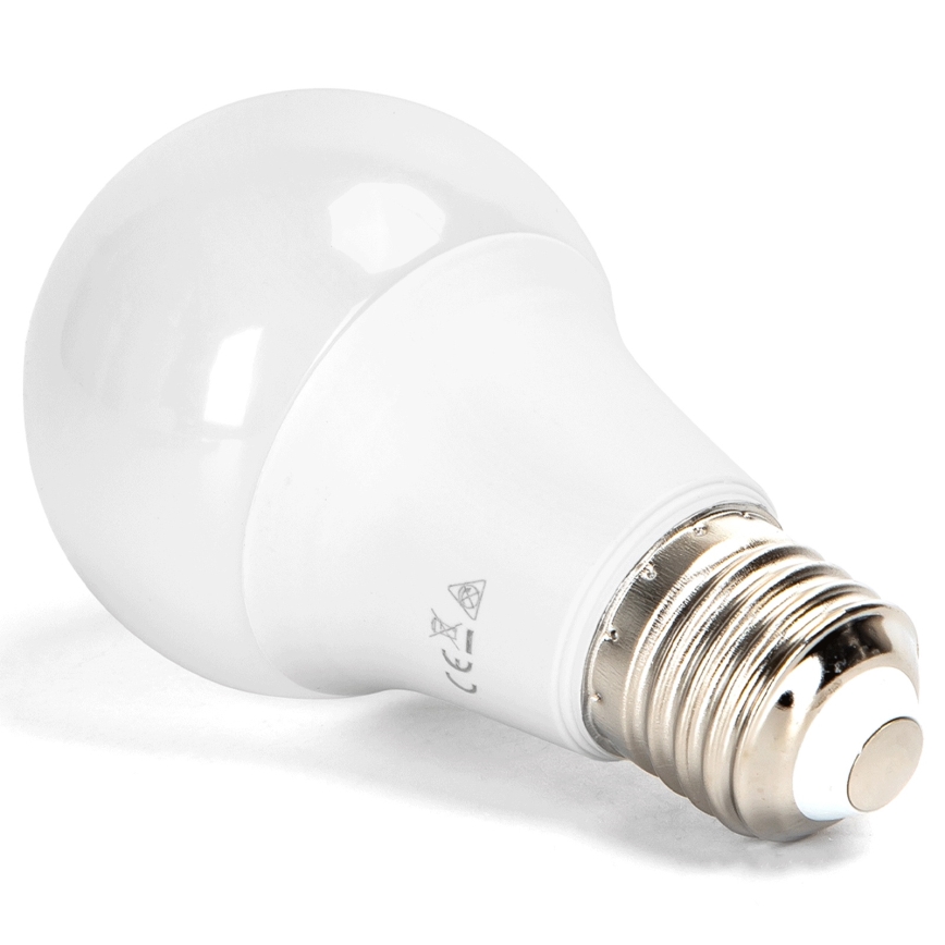 Aigostar - himmennettävä LED RGBW-lamppu E27/10W/230V 3000K + kaukosäädin