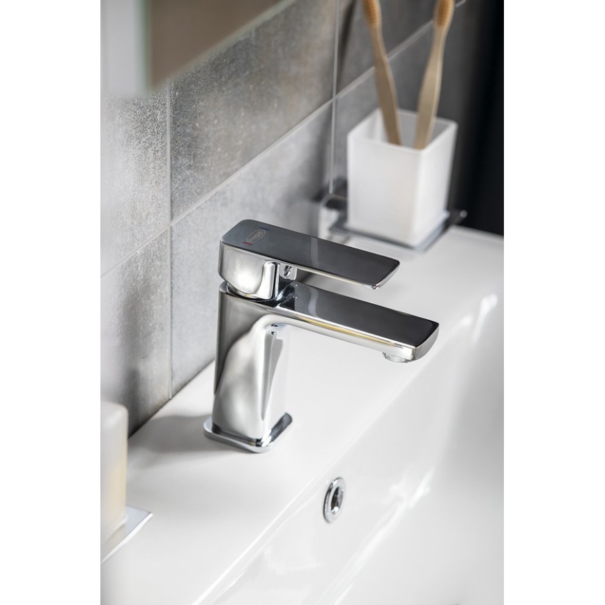 Aqualine - Altaan hana FACTOR kiiltävä kromi