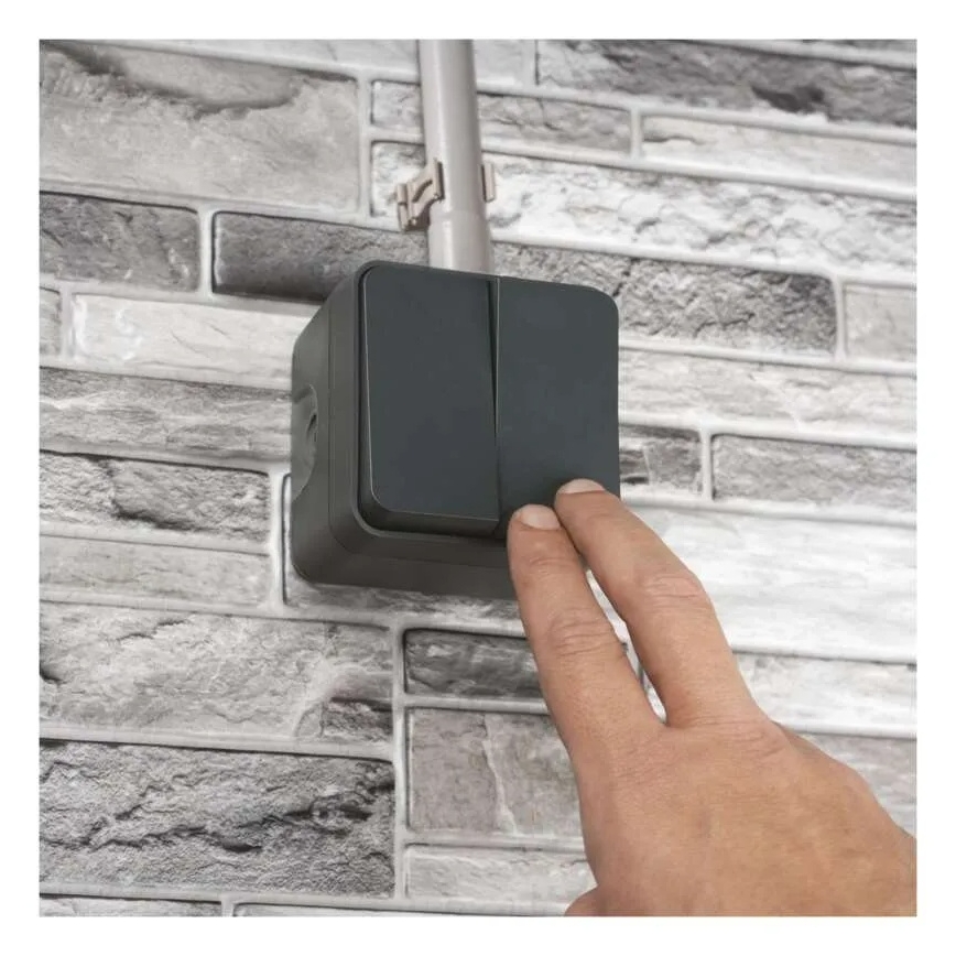 Asuinrakennuksen 2-painikkeinen vaihtokytkin, nro 6+6, IP55, antrasiitti