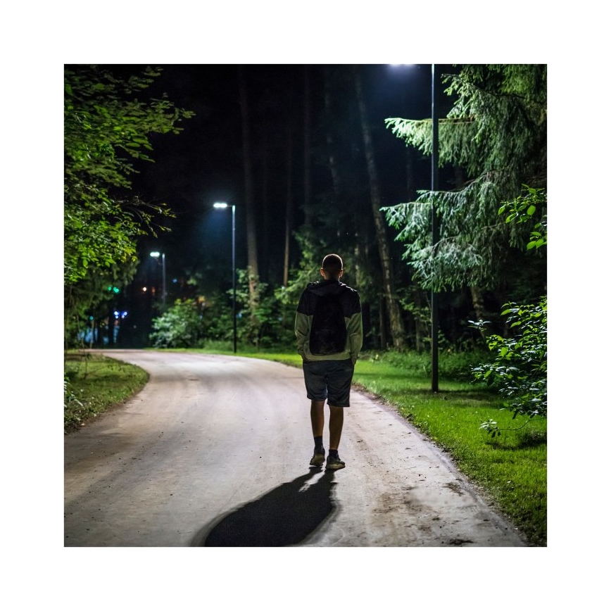 Himmennettävä LED-aurinkokatuvalaisin anturilla URBI LED/11W/3,2V 6500K 15000 mAh IP54 + kaukosäädin