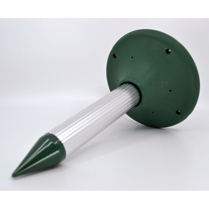 Aurinkopaneeli myyräkarkotin