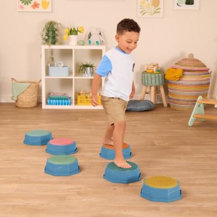 B-Toys - Lasten tasapainokivet BALANCE & HOP 6 kpl