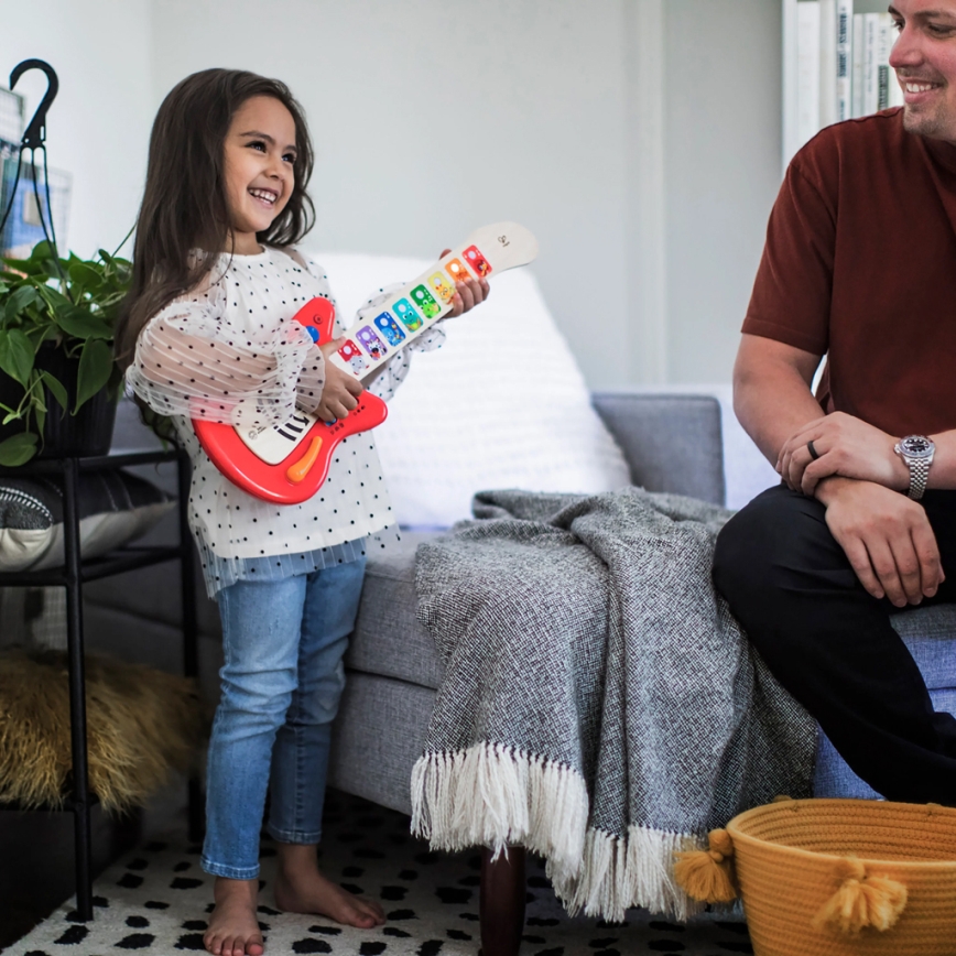 Baby Einstein - Puinen musiikkilelu MAGIC TOUCH kitara 3xAA