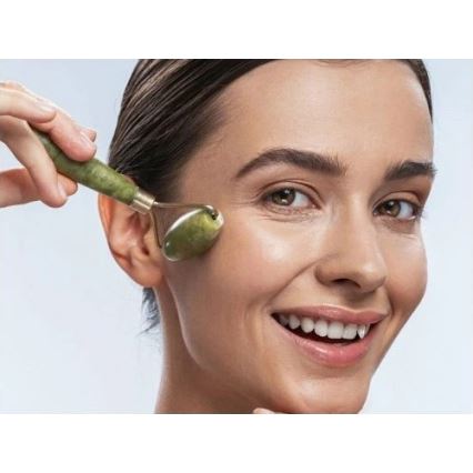 Beper - Nefriittinen hierontarulla ja Gua Sha -kivi