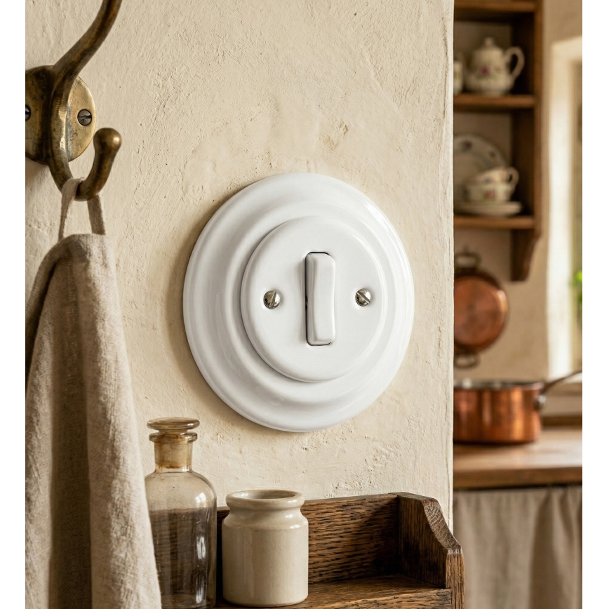 Bohemia-Design - posliininen retrotyylinen yhden napin valokytkin, kehys nro 6, valkoinen