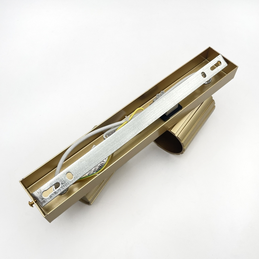 Brilagi - CRISPINA-kohdevalaisin 2xGU10/10W/230V, kullanvärinen