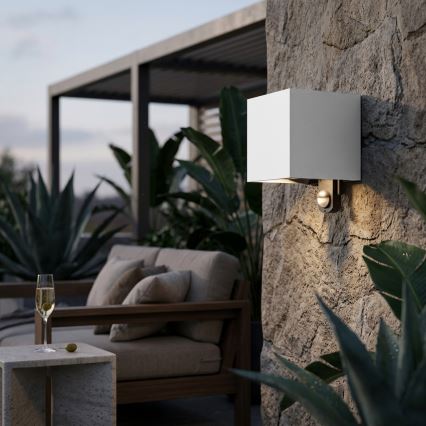 Brilagi - CUBE LED ulkoseinävalaisin liiketunnistimella 6W/230V harmaa IP65