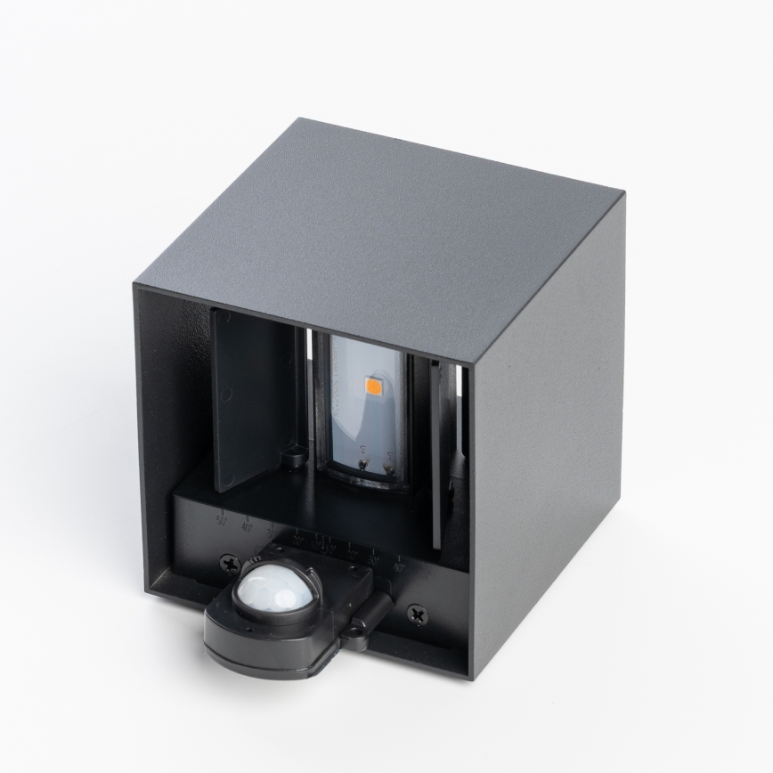 BRILAGI - CUBE LED-ulkovalaisin 6W/230V liiketunnistimella, musta, IP65