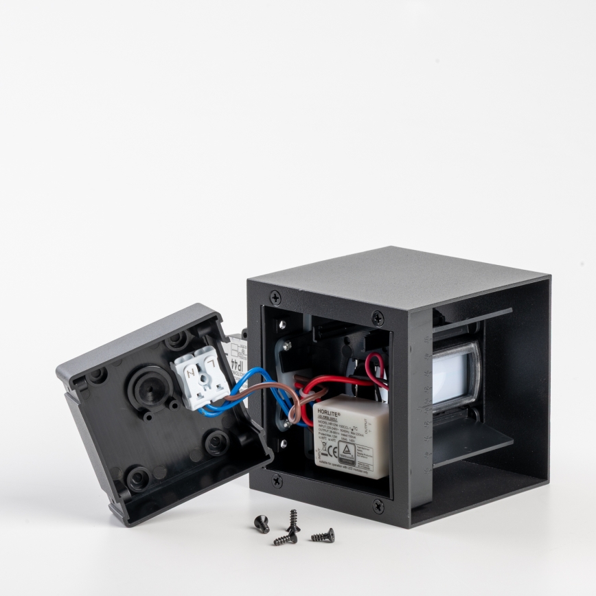 BRILAGI - CUBE LED-ulkovalaisin 6W/230V liiketunnistimella, musta, IP65