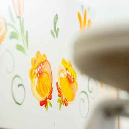 Brilagi - Ketjullinen kattokruunu QUEEN 8xE14/40W/230V pyökki/kerma