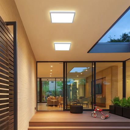 Brilagi - LED-kylpyhuoneen kattovalaisin ULTRA SLIM LED/24W/230V 42x42 cm hopea IP54