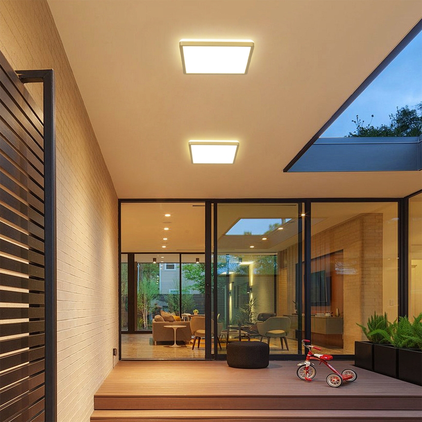 Brilagi - LED-kylpyhuoneen kattovalaisin ULTRA SLIM LED/18W/230V 30x30 cm kultainen IP54
