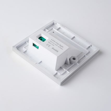 Brilagi - LED-porrasvalaisin STEP LIGHT LED/1,5W/230V IP44 hopea