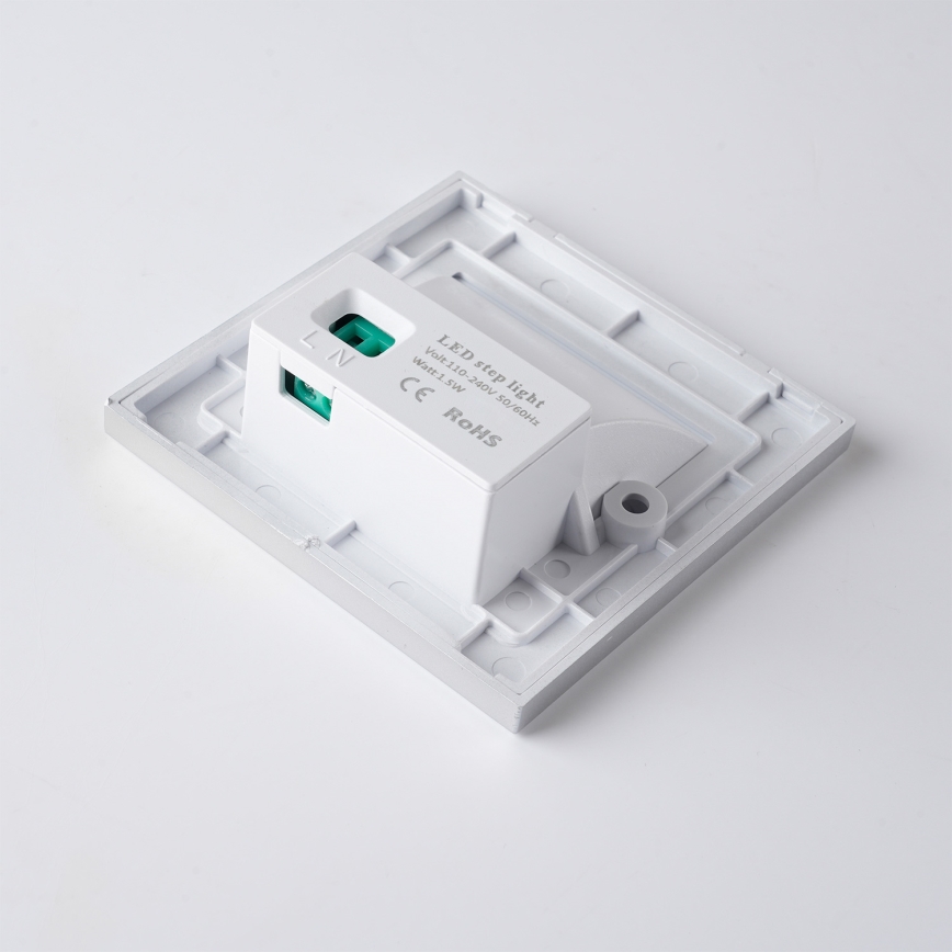Brilagi - LED-porrasvalaisin STEP LIGHT LED/1,5W/230V IP44 hopea