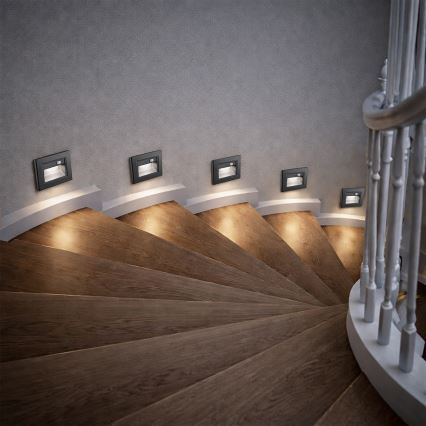Brilagi - STEP LIGHT LED-porrasvalaisin anturilla LED/1,5W/230V IP44 musta