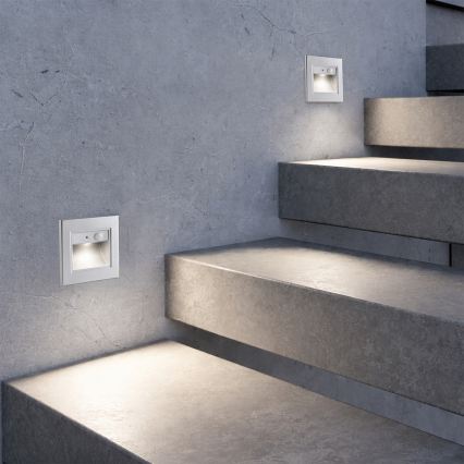 Brilagi - LED-porrasvalaisin anturilla STEP LIGHT LED/1,5W/230V IP44 hopea