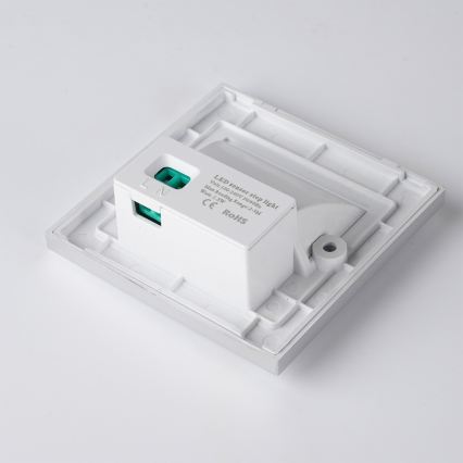 Brilagi - LED-porrasvalaisin anturilla STEP LIGHT LED/1,5W/230V IP44 hopea