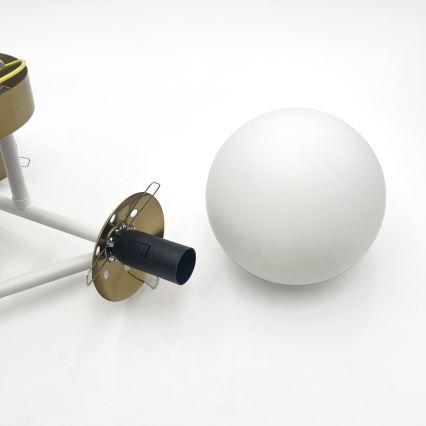 Brilagi - Pintakiinnitteinen kattovalaisin MALIVA 3xE14/15W/230V kulta/valkoinen