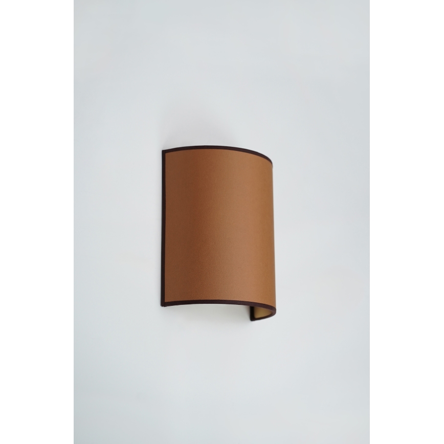 Brilagi - Seinään kiinnitettävä valaisin SEMI 1xE27/15W/230V halkaisija 20 cm ruskea