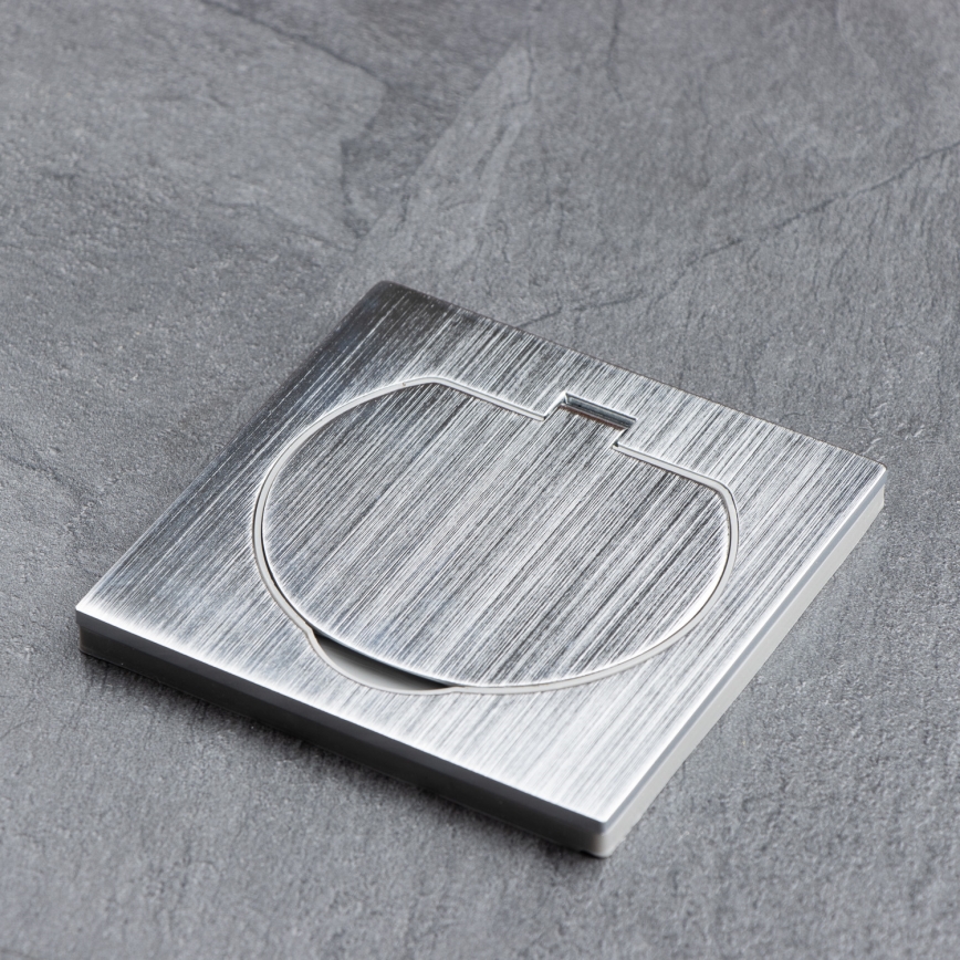 Brilagi - Ulkotila sisäänrakennettu lattia pistoke IP55 mattakromi neliö