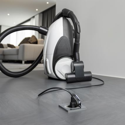 Brilagi - Ulkotila sisäänrakennettu lattia pistoke IP55 mattakromi neliö