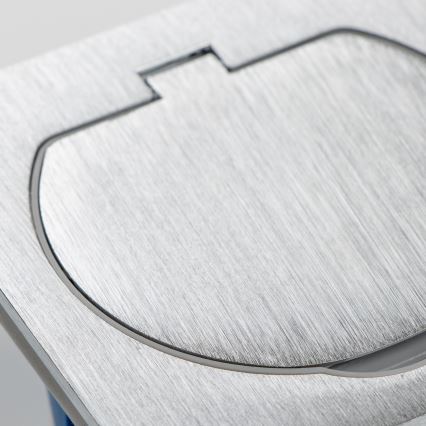 Brilagi - Ulkotila sisäänrakennettu lattia pistoke IP55 mattakromi neliö