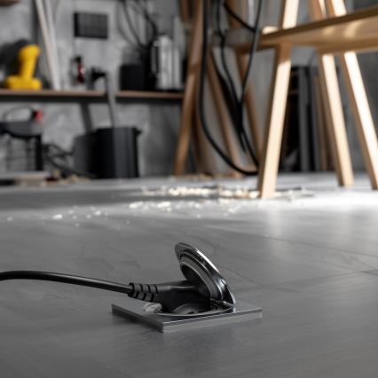 Brilagi - Ulkotila sisäänrakennettu lattia pistoke IP55 mattakromi neliö