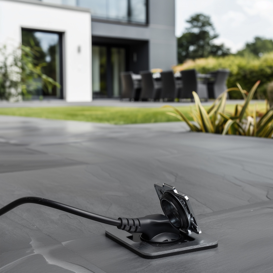 Brilagi - Ulkotila sisäänrakennettu lattia pistoke IP55 mattakromi suorakulmainen