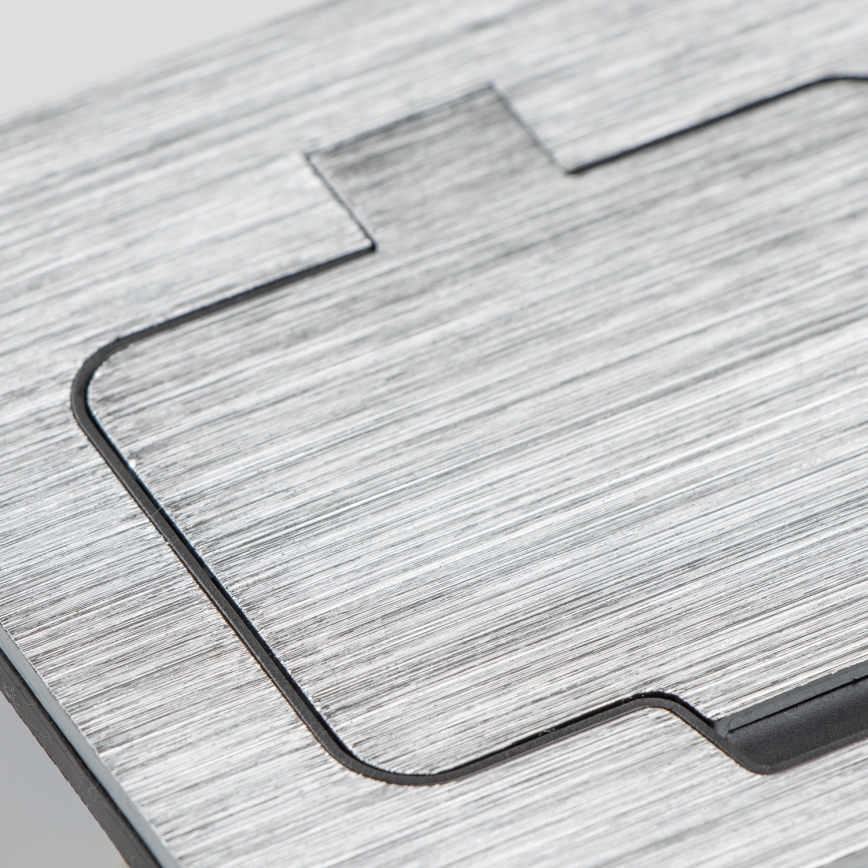 Brilagi - Ulkotila sisäänrakennettu lattia pistoke IP55 mattakromi suorakulmainen