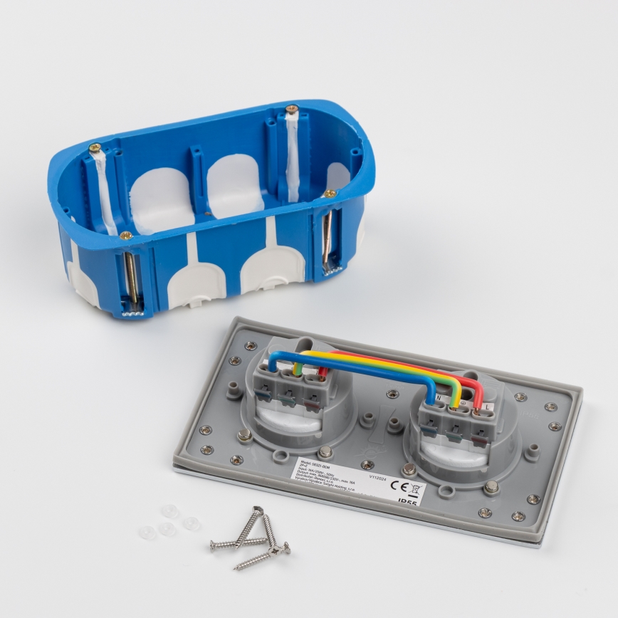 Brilagi - Ulkotila sisäänrakennettu lattia tuplapistoke IP55 hopea suorakulmainen