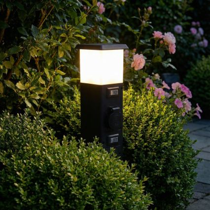 Brilagi - Ulkovalaisin, jossa 2 SCHUKO-pistorasiaa, 1xE14/15W/230V, IP44, musta