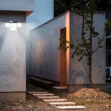 Brilagi - LED-aurinkoseinävalaisin liiketunnistimella ja hämäräkytkimellä WALLIE LED/5W/5,5V 2400 mAh IP65