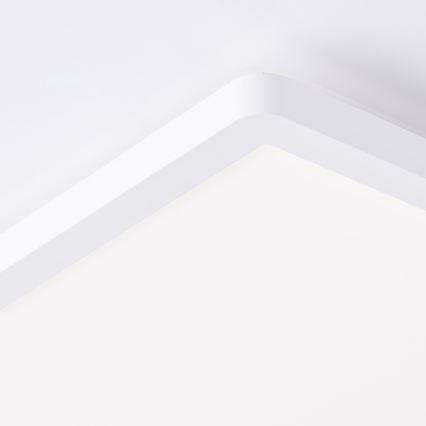 Brilliant - LED kattovalaisin MILTON LED/18W/230V 29,3x29,3 cm valkoinen