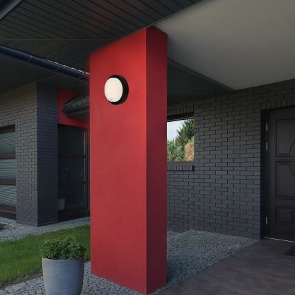 Brilo - ladattava LED-ulkoseinävalaisin anturilla LED/4W/5V 4400 mAh IP44 musta