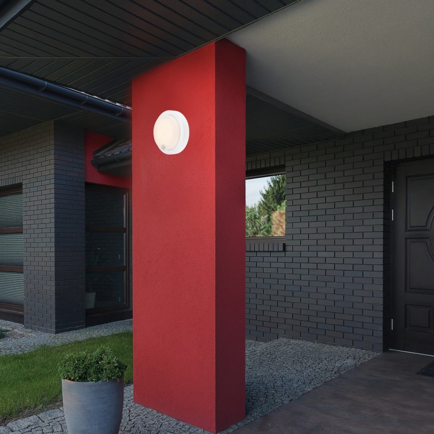 Brilo - ladattava LED-ulkovalaisin seinälle anturilla LED/4W/5V 4400 mAh IP44 valkoinen