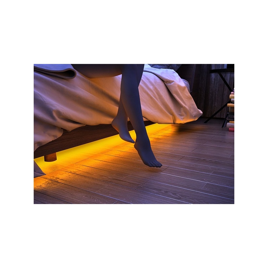 LED-nauha anturilla 1,2 m LED/3,6W/230V