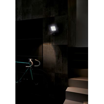 Eglo 97463 - LED-valonheitin anturilla FAEDO 3 LED/50W/230V IP44