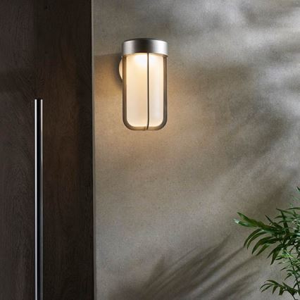 Endon 94990 - LED-kylpyhuoneen seinävalaisin LED/8W/230V IP44 2700K mattakromi