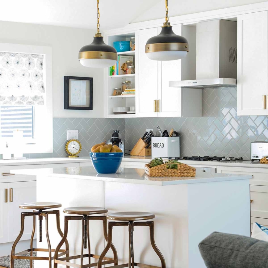 Feiss - Kattokruunu ketjussa CADENCE 2xE27/75W/230V