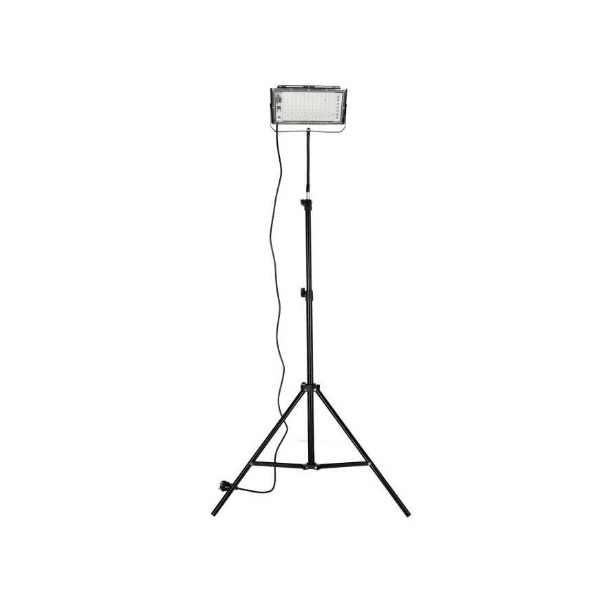 LED-kasvivalaisin jalustalla FIRON LED/45W/230V IP54 musta