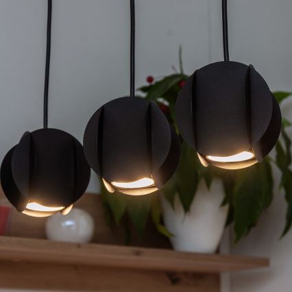 GAMBIT-riippuvalaisin vaijerilla 4xGU10/10W/230V musta