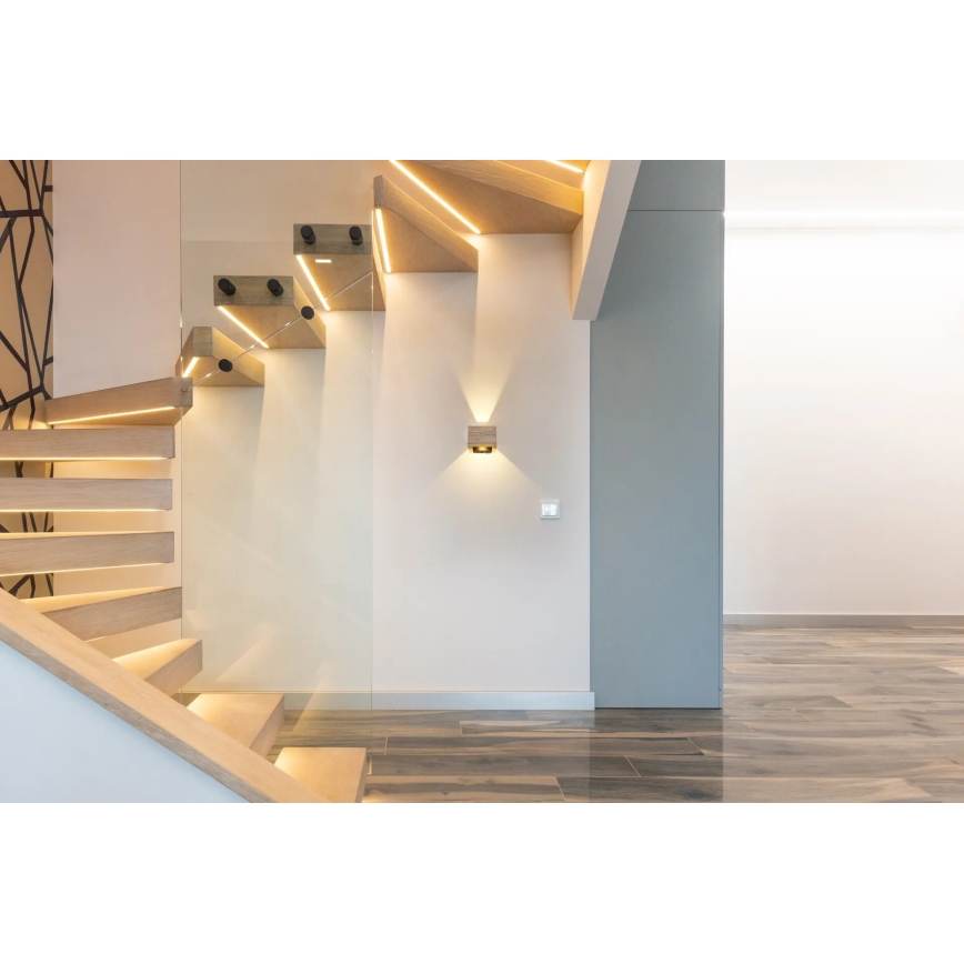 Globo - LED-seinävalaisin LED/8W/230V ruskea