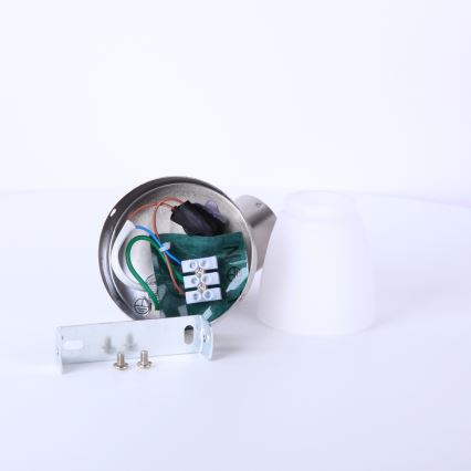 Globo - Seinäkohdevalo 1xE14/40W/230V