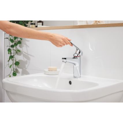 GROHE 24327001 - Pesuallashana SWIFT koko M kiillotettu kromi