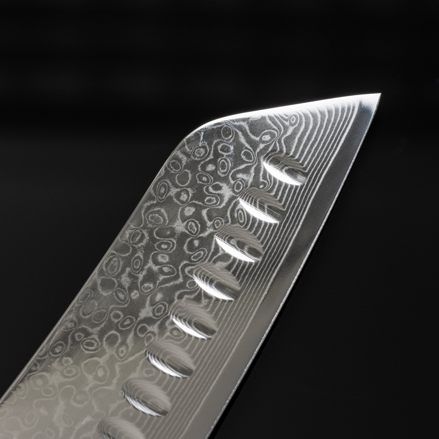 Gudaro - Damaskiteräinen Santoku-keittiöveitsi TAKUMI 7, 67 teräksikerrosta, pituus 17,5 cm, saksanpähkinä